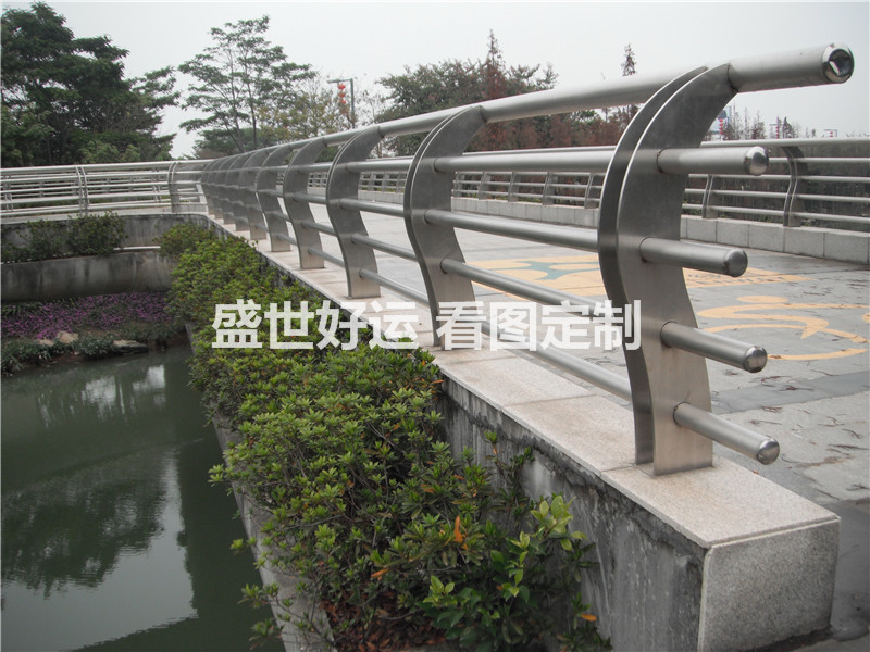 广东河道护栏安装时需要注意什么？ 